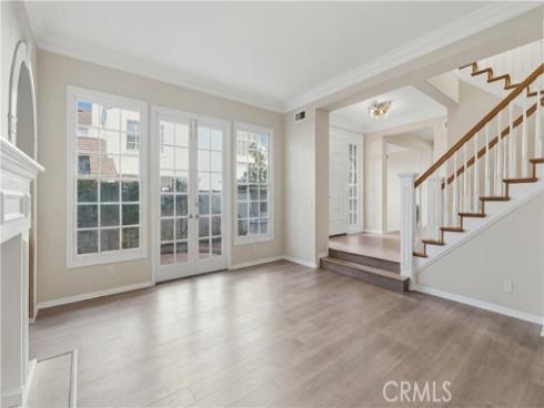 18  Hillsdale  , Newport Beach, CA