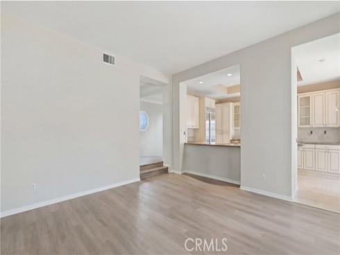 18  Hillsdale  , Newport Beach, CA