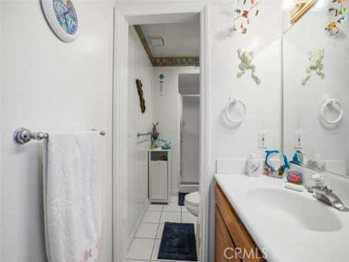 2033  Holiday  , Newport Beach, CA