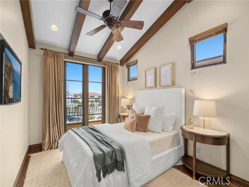 1414 W Oceanfront  , Newport Beach, CA