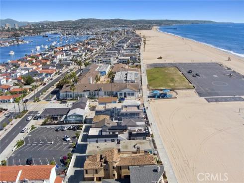 1414 W Oceanfront  , Newport Beach, CA