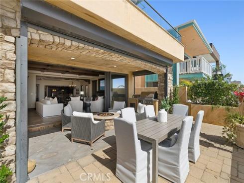 1414 W Oceanfront  , Newport Beach, CA