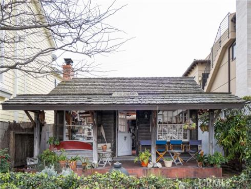 1207 N Bay Front  , Newport Beach, CA