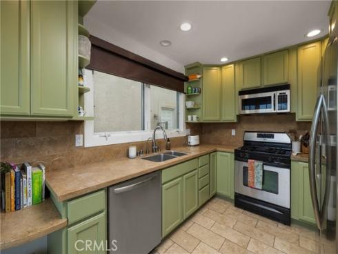 203  8th st  , Newport Beach, CA