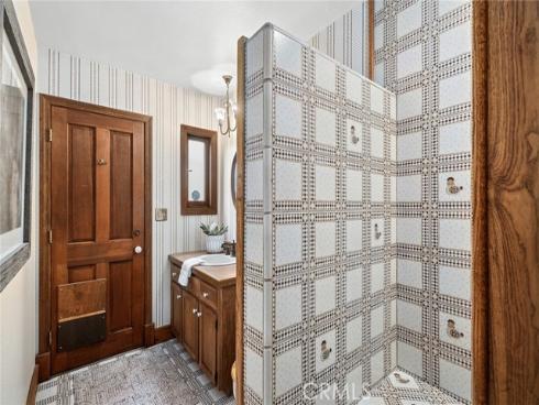 215  Opal  , Newport Beach, CA