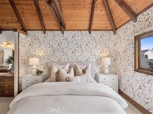 215  Opal  , Newport Beach, CA