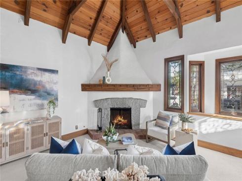 215  Opal  , Newport Beach, CA