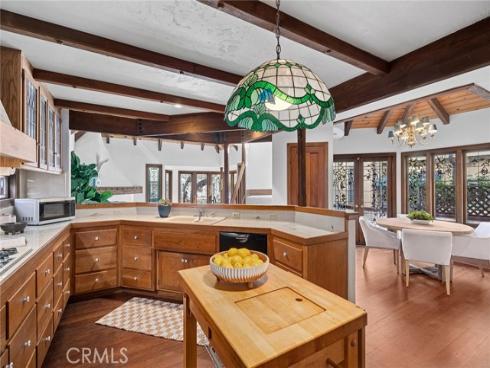 215  Opal  , Newport Beach, CA