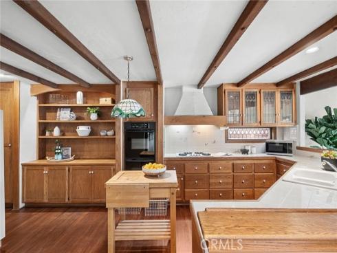 215  Opal  , Newport Beach, CA