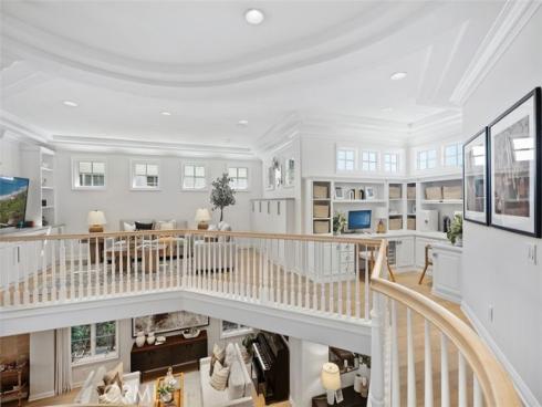 4  Turtle Bay   Drive, Newport Beach, CA