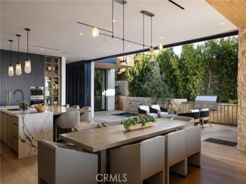 2304  Cliff  , Newport Beach, CA