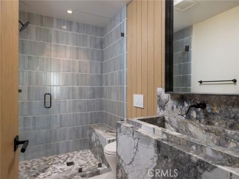 2304  Cliff  , Newport Beach, CA