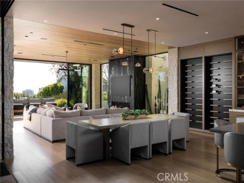 2304  Cliff  , Newport Beach, CA