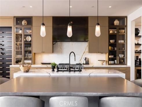 2304  Cliff  , Newport Beach, CA