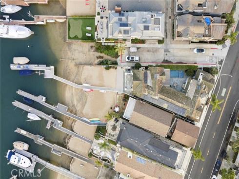 1324 E Balboa  , Newport Beach, CA