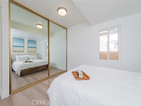 920 W Balboa  , Newport Beach, CA