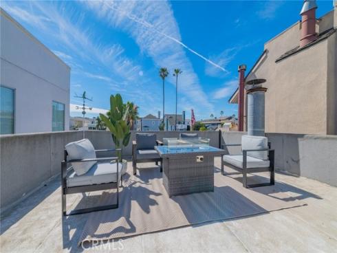 920 W Balboa  , Newport Beach, CA