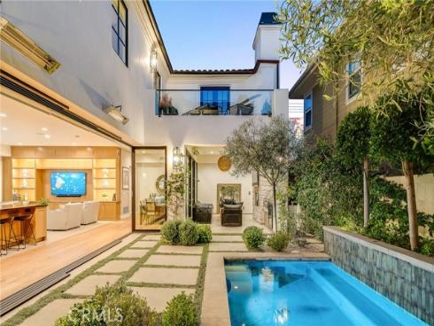 526 Riverside Avenue