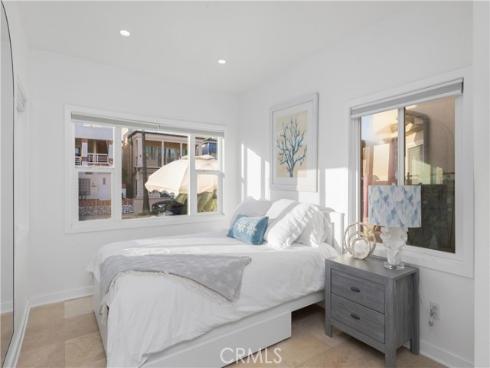 106  31st   Street, Newport Beach, CA