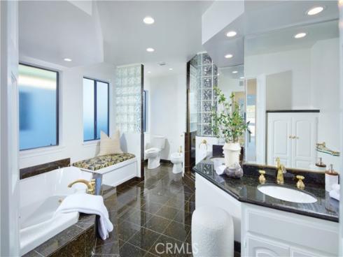 536  Via Lido Nord  , Newport Beach, CA