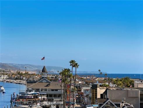 310  Fernando  303  Street, Newport Beach, CA