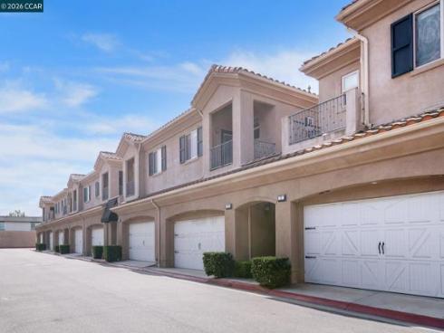 20402  Santa Ana Ave  4 , Newport Beach, CA