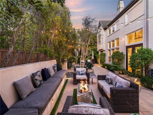 9  Winthrop  , Newport Beach, CA