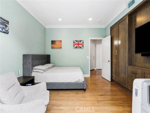 9  Winthrop  , Newport Beach, CA