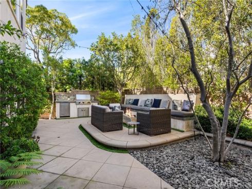 9  Winthrop  , Newport Beach, CA