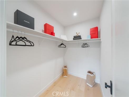 2436  Holiday  , Newport Beach, CA