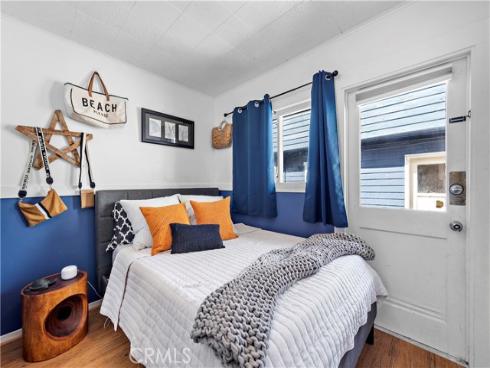 121  30th   Street, Newport Beach, CA