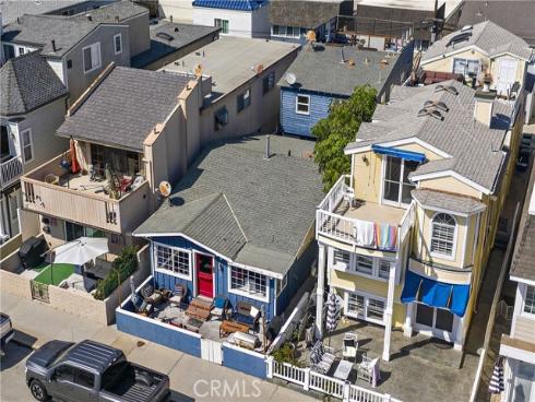 121  30th   Street, Newport Beach, CA