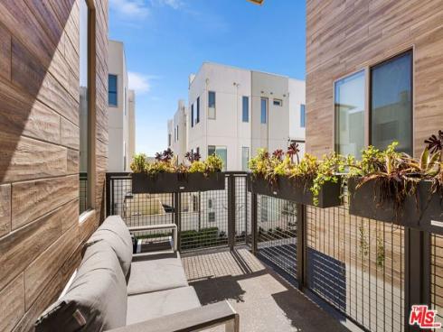 19 Ebb Tide Circle, Newport Beach, CA