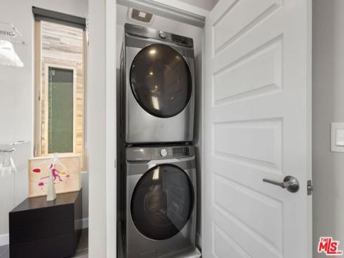 19 Ebb Tide Circle, Newport Beach, CA