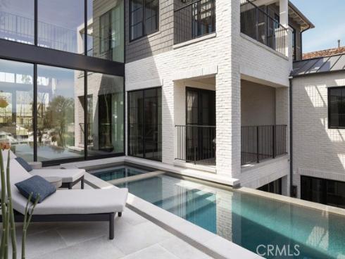 8  Cherry Hills   Lane, Newport Beach, CA