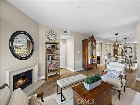 140  Villa Point  , Newport Beach, CA