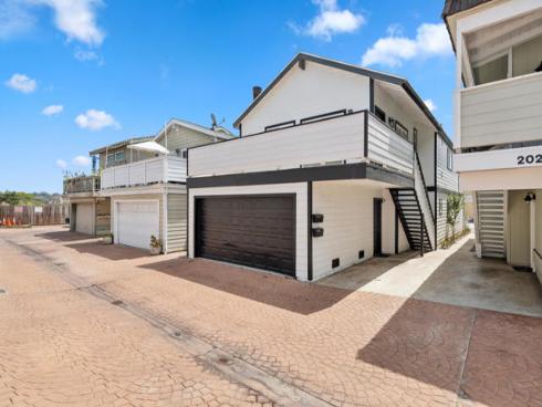 204  David   Drive, Newport Beach, CA