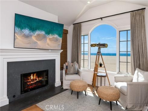 1228 W Oceanfront , Newport Beach, CA