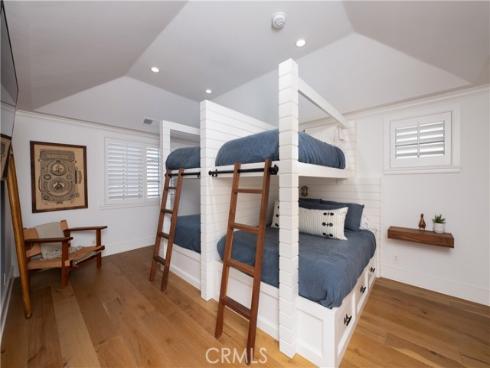 1228 W Oceanfront , Newport Beach, CA