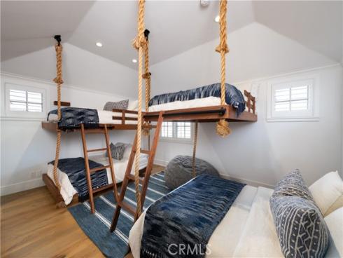 1228 W Oceanfront , Newport Beach, CA