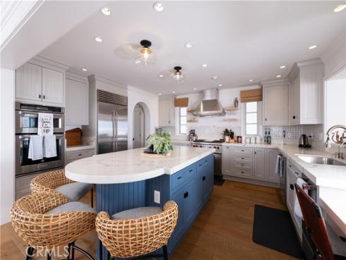 1228 W Oceanfront , Newport Beach, CA