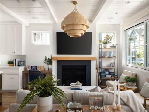 400  40th Street  , Newport Beach, CA