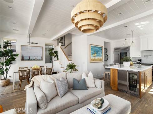 400  40th Street  , Newport Beach, CA