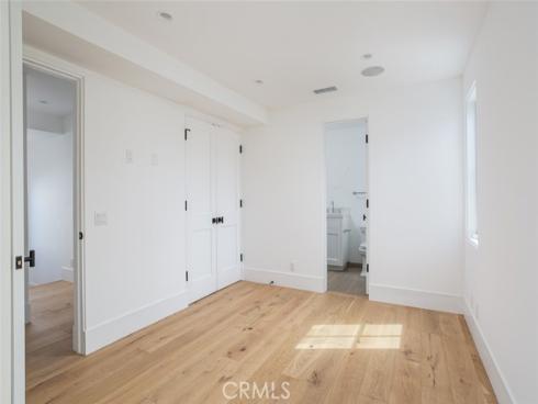 400  40th Street  , Newport Beach, CA