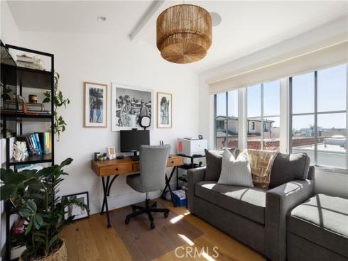 400  40th Street  , Newport Beach, CA