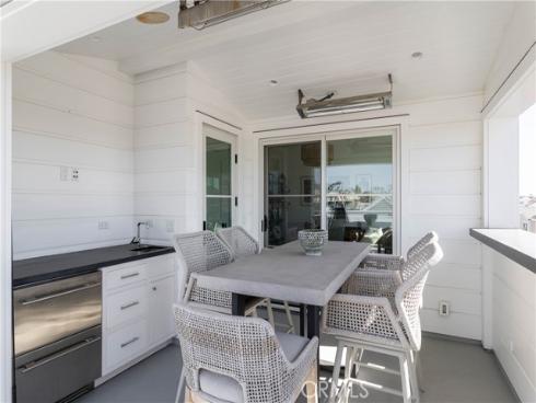 400  40th Street  , Newport Beach, CA