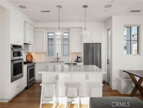 400  40th Street  , Newport Beach, CA