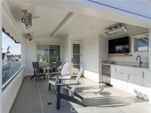 400  40th Street  , Newport Beach, CA