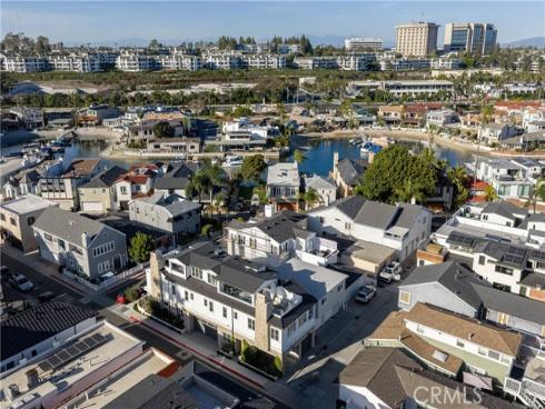 400  40th Street  , Newport Beach, CA