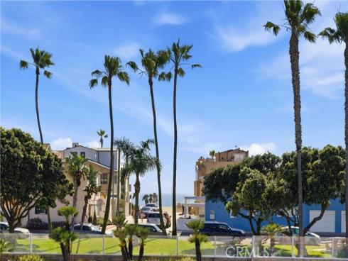 203  Cedar  A & B  Street, Newport Beach, CA